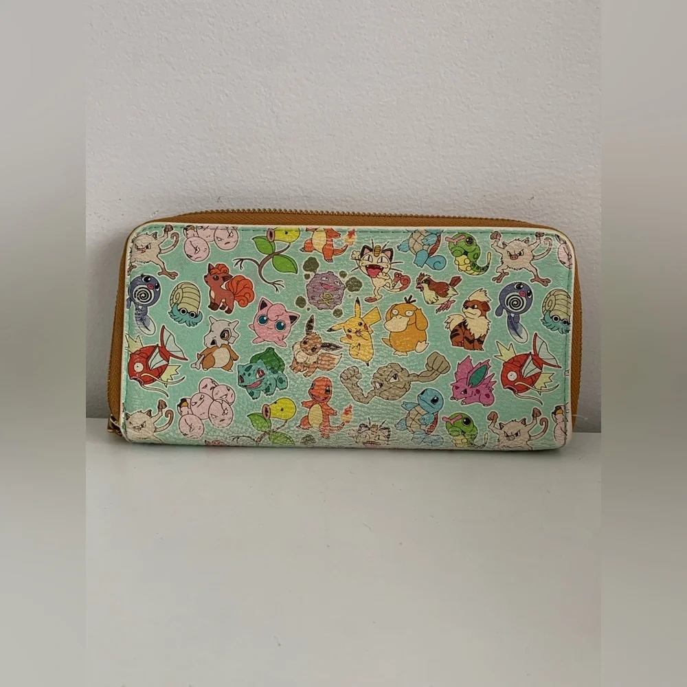 Pokémon Loungefly wallet - Picture 8 of 10
